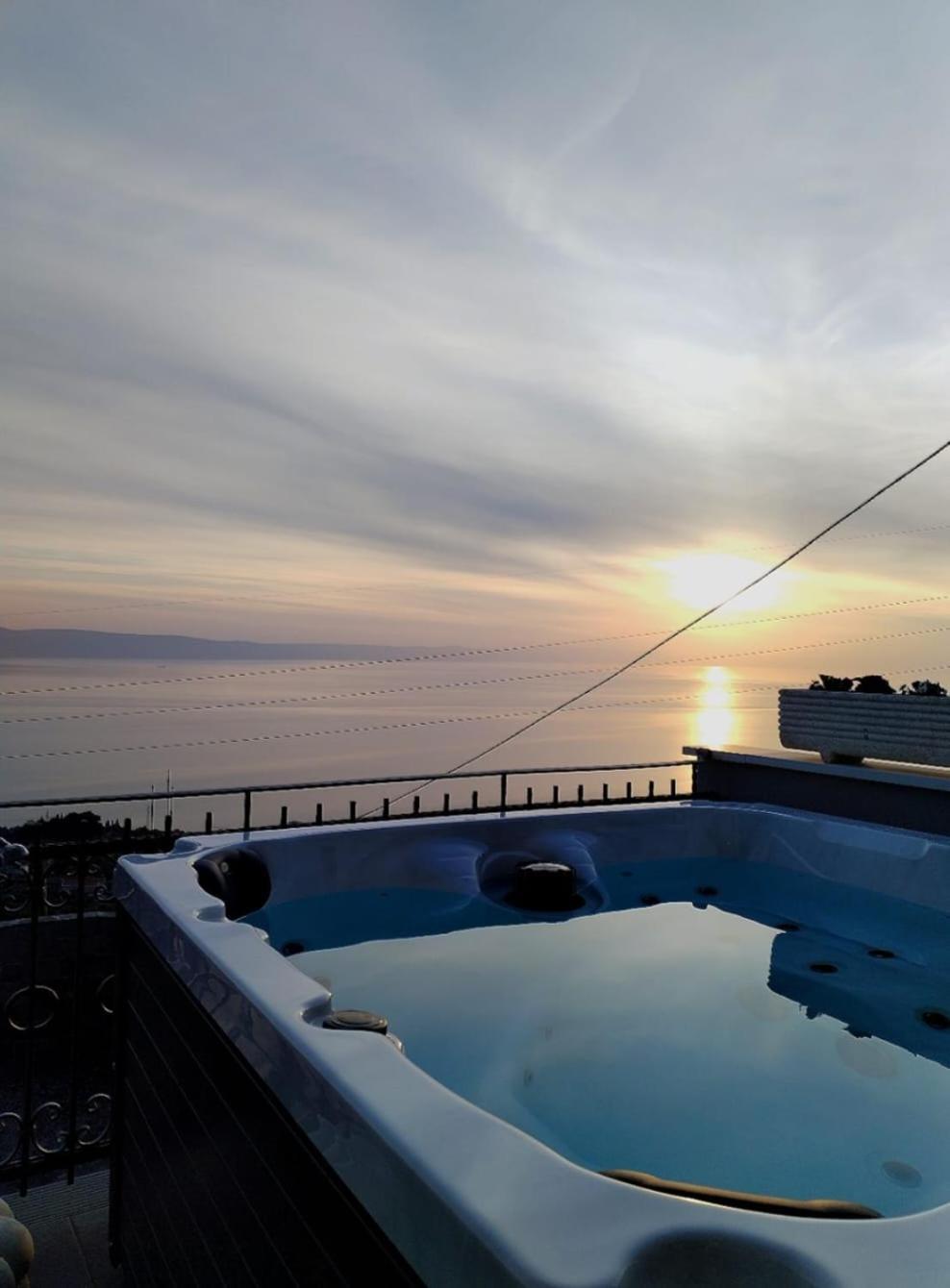 Holliday Home Alida With Jacuzzi Podgora Extérieur photo